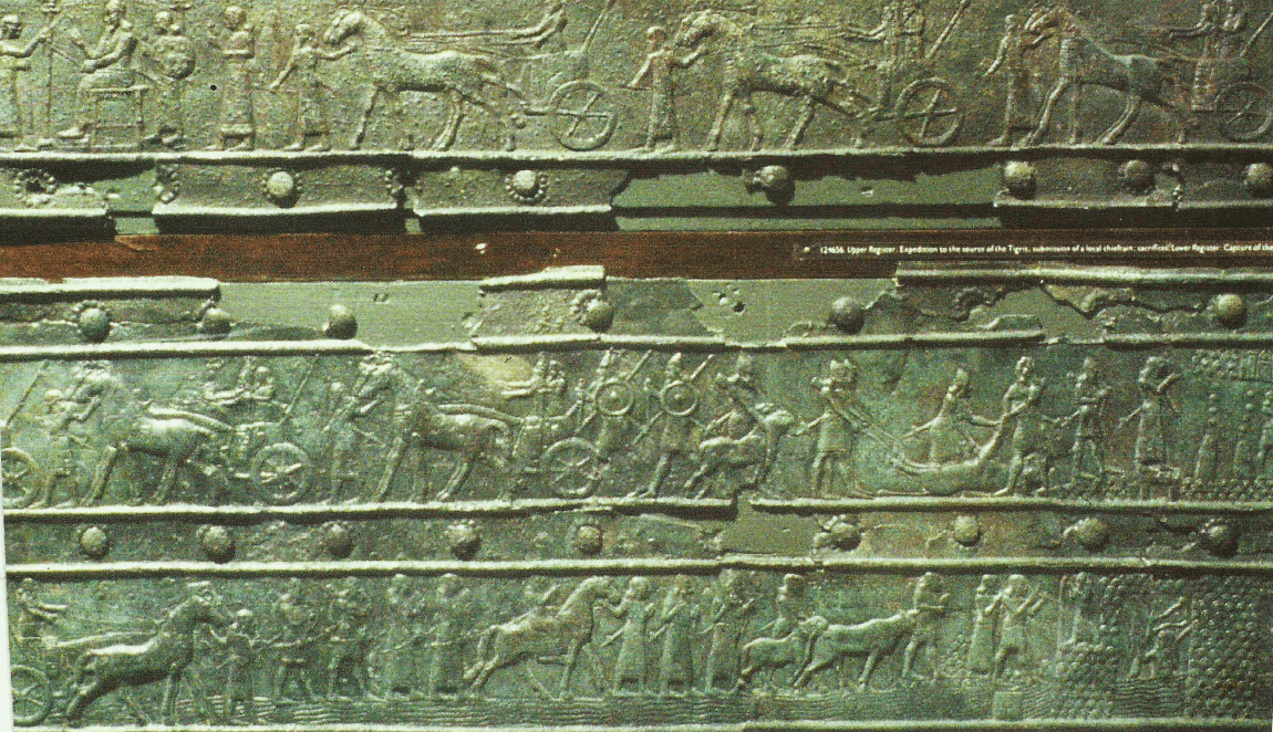 O exército assírio em campanha militar durante o reinado de Salmaneser III (859-824 a.C.). Relevo dos portões de bronze de Balawat, Iraque.