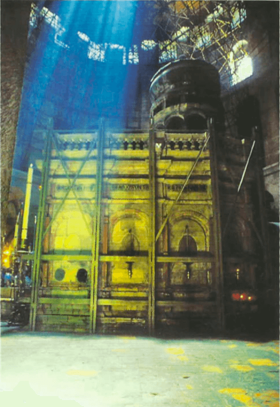 Interior da Igreja do Santo Sepulcro, em Jerusalém.